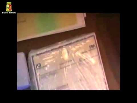 Roma - Permessi di soggiorno rubati, 3 indagati