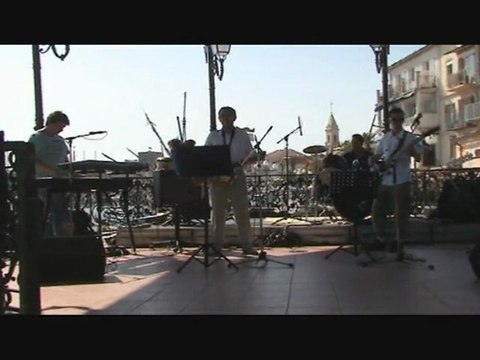 Mahna de carnaval par l'école de musique de Sanary