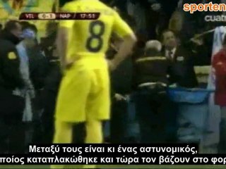 Οι οπαδοί της Νάπολι "γκρεμίζονται" από την εξέδρα