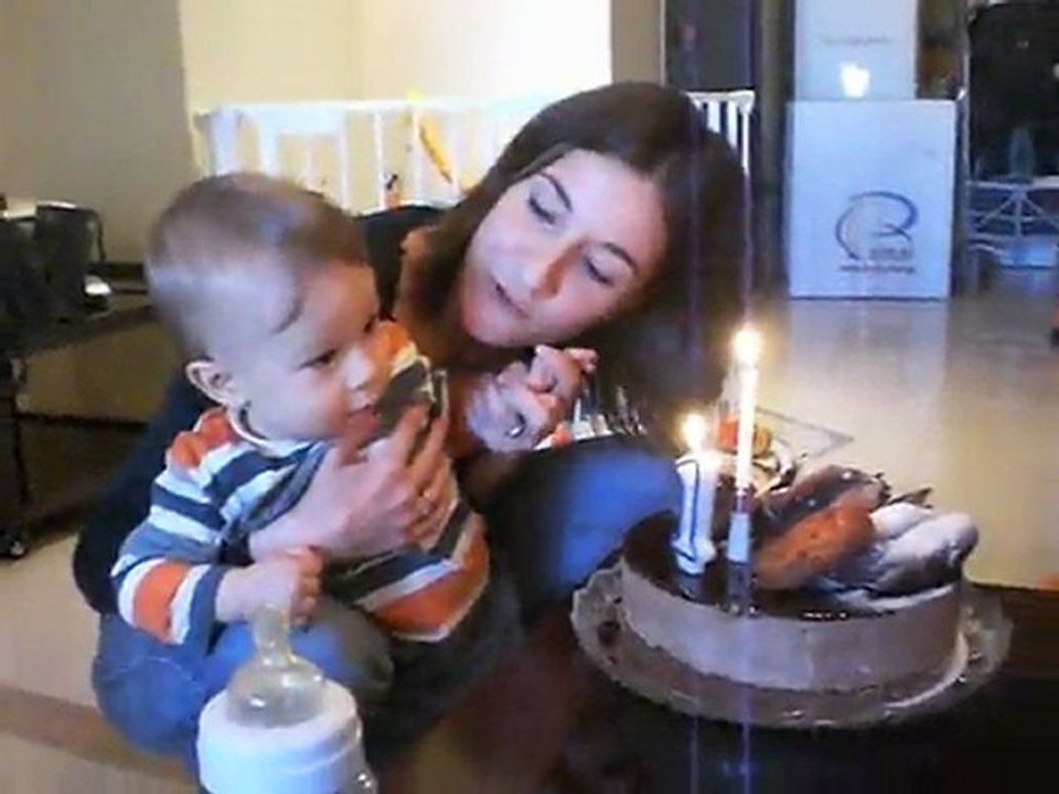 Ma 1ère bougie d'anniv' soufflée avec mes amis/ies de Doha