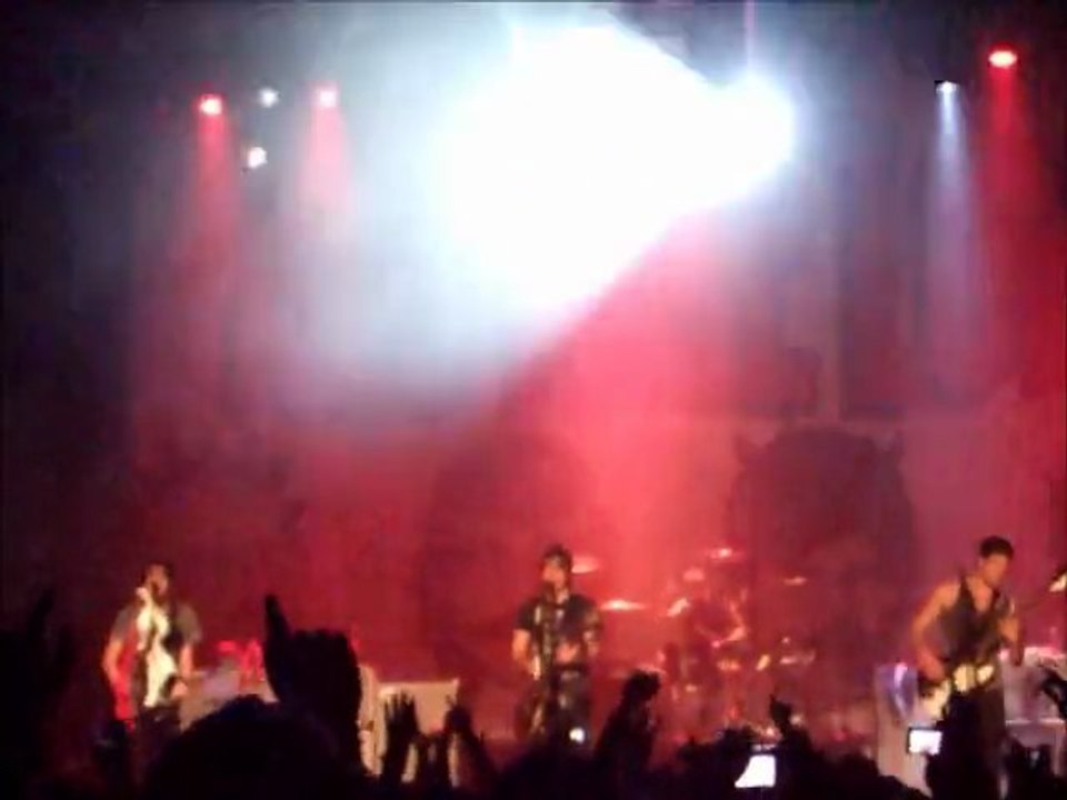 ALL TIME LOW Live in Paris - Weightless Trianon 25 02 2011