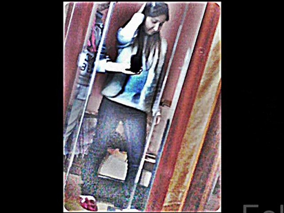 Ay Yüzlümmüş Hadi Siktir Git !!