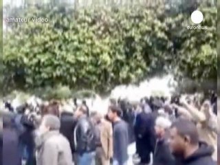 El asedio a Gadafi crece en Tripoli