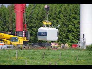 Montage des éoliennes de Bièvre