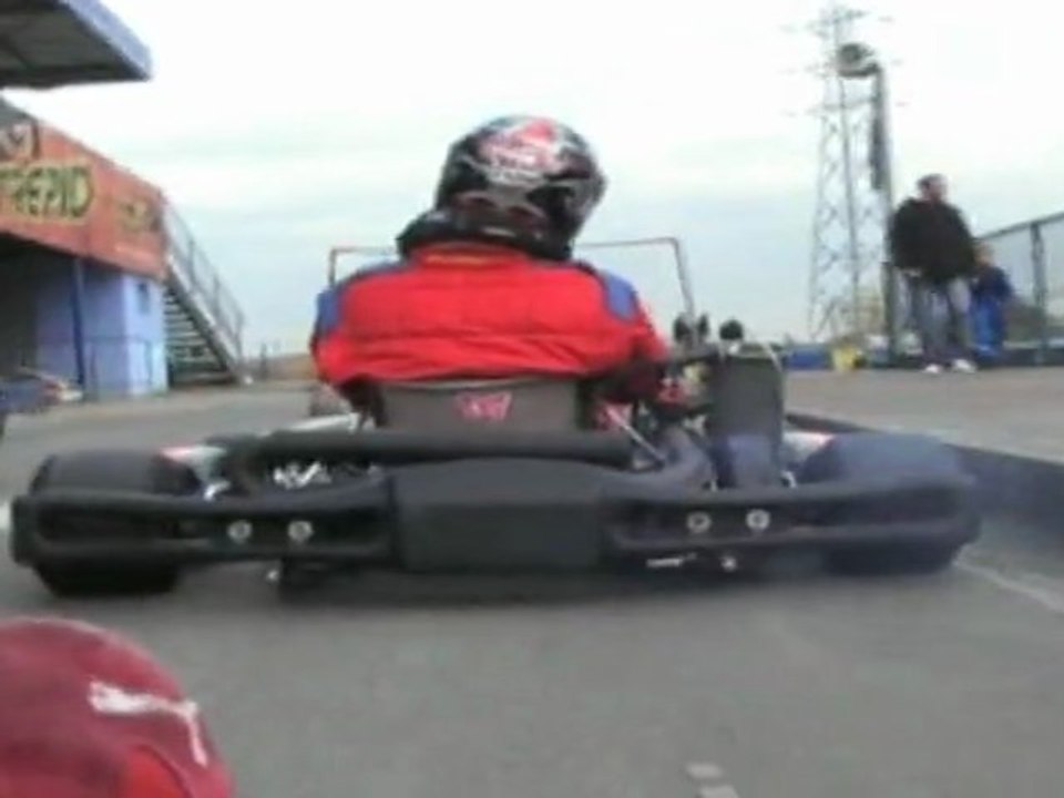 Karting entre potes à Kartland !