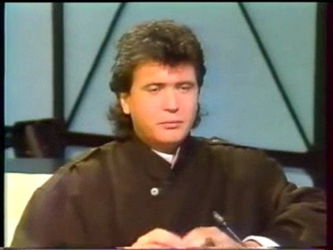 Daniel Balavoine-Interview Sauver l'amour à l'émission Zénith (1985)