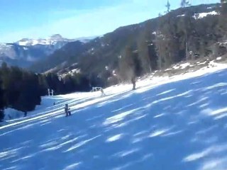 Océane sur une piste bleue
