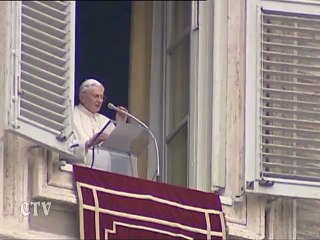 Papa: Aveţi încredere în iubirea de neclintit a lui Dumnezeu