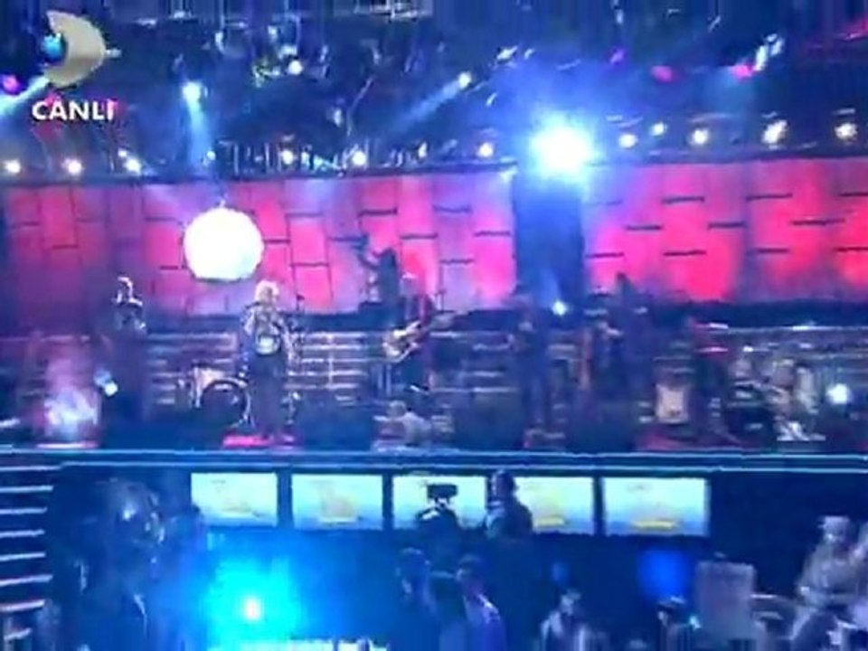 Özlem Tekin - Sen Anla (KingoDisco)