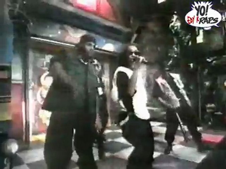 MC Lyte - Ruffneck (Live) at Yo! MTV Raps 1993