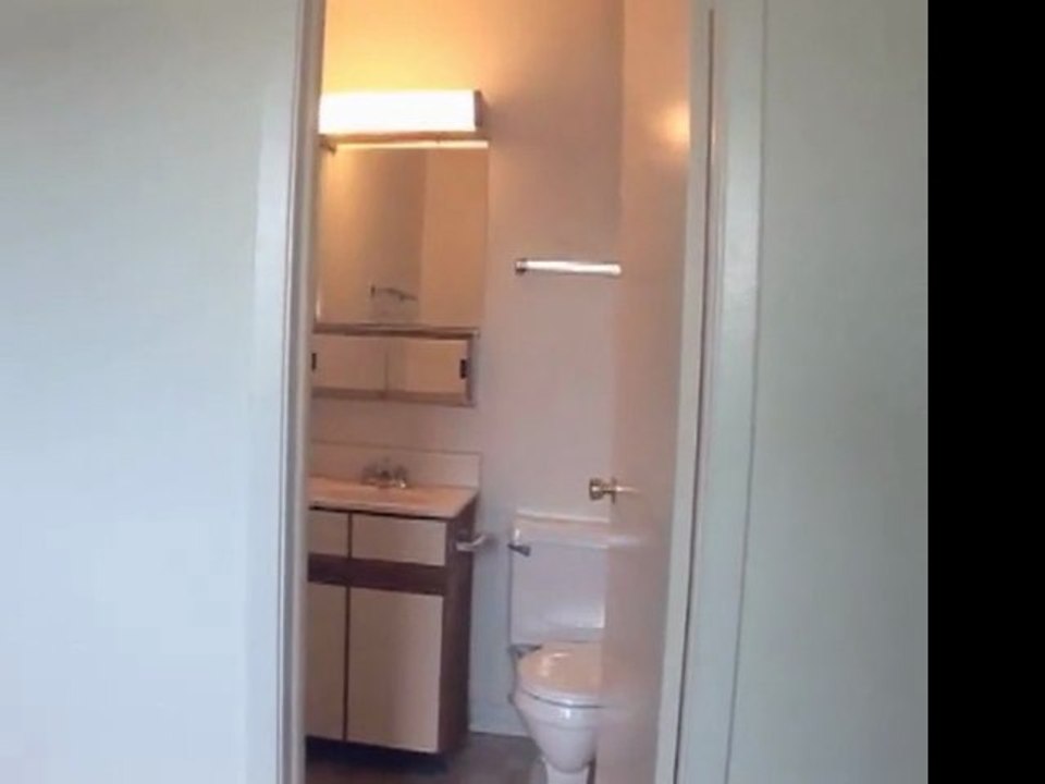 Hinsdale Lake Terrace Apartments, 16W450 Honeysuckle Rose L