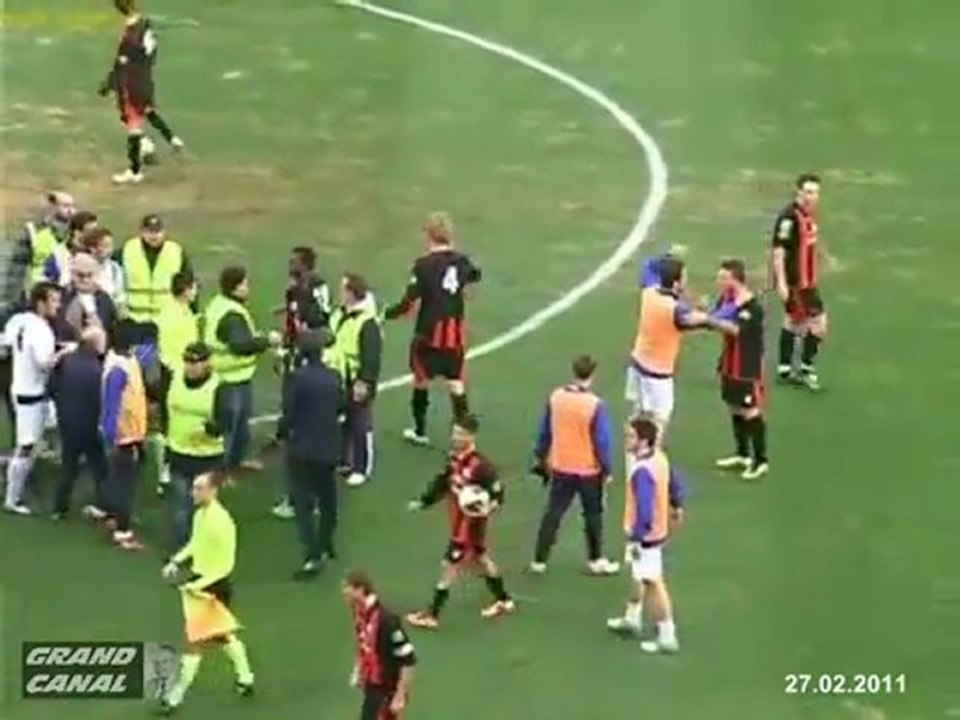 Foggia vs. Gela - Mass Brawl