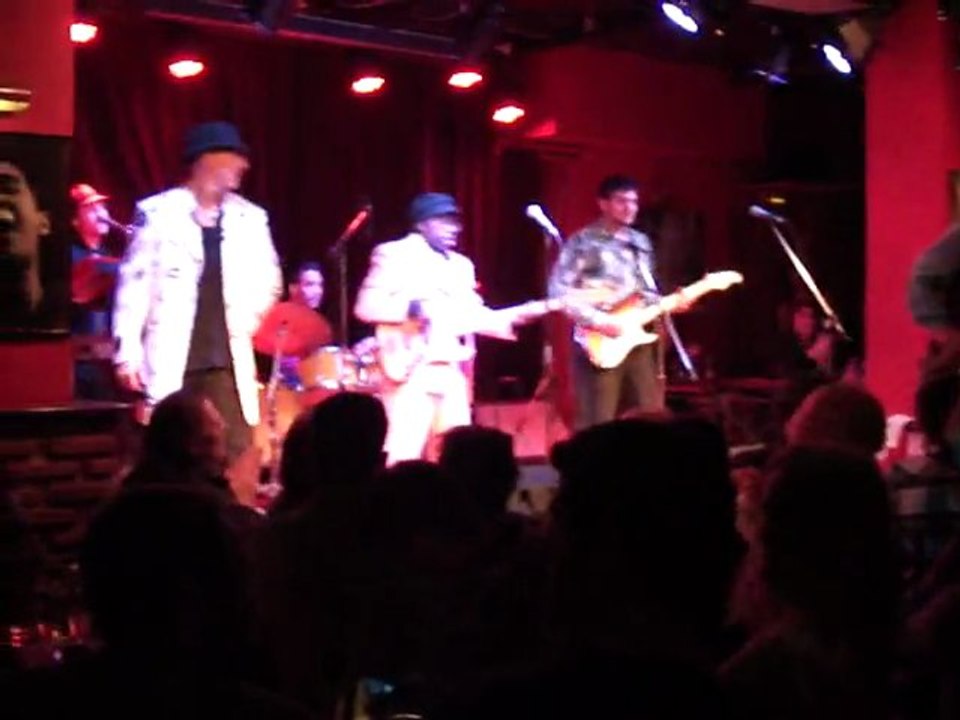 MILO Z LIVE @ HALF NOTE