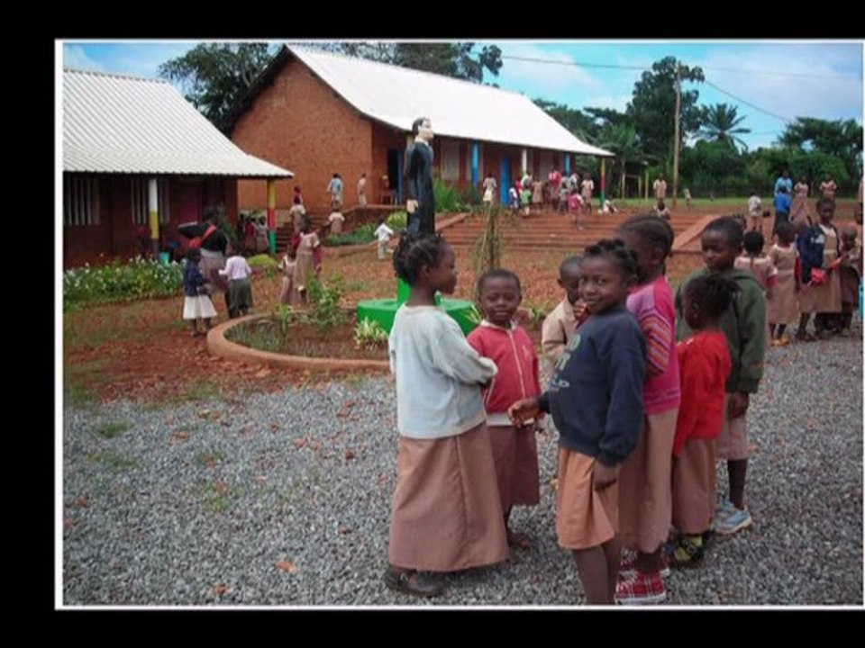 Action pour l'Ecole St Jean Bosco de Doumé au Cameroun