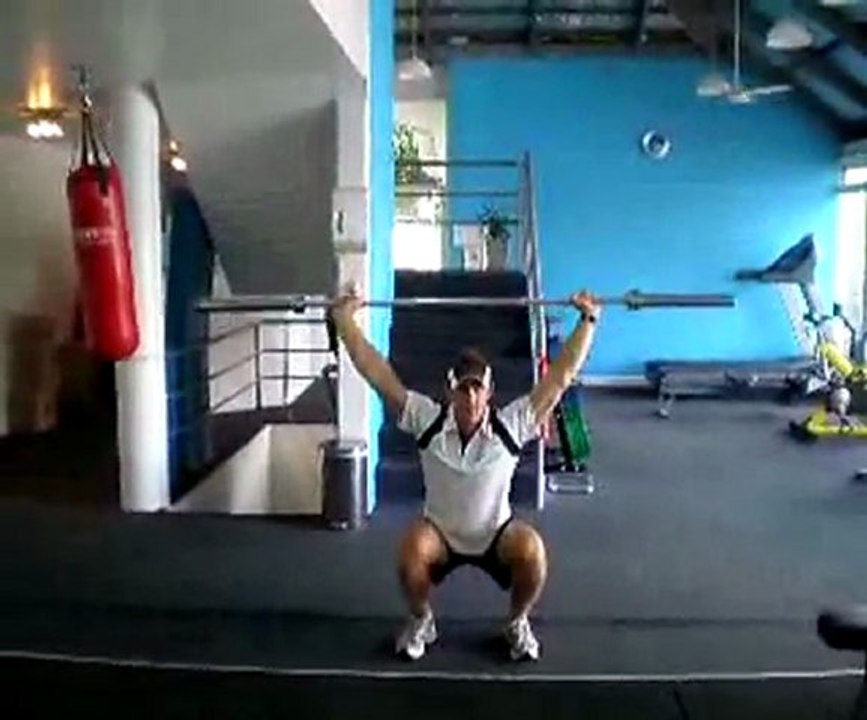 Exercise of the month: Overhead Squat - front view