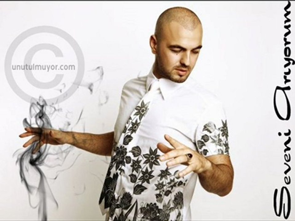 Soner Sarıkabadayı - Seveni Arıyorum 2011