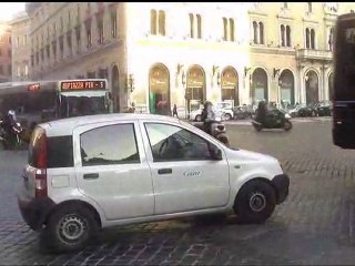 Giovedì nero per la Capitale: stop alle auto inquinanti