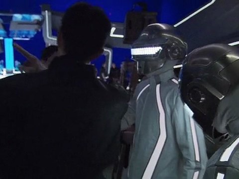 TRON LEGACY - Daft Punk unmasked - Re-Rezzed [HQ]