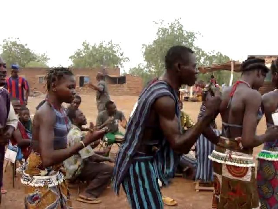 burkina Faso danse improvisée à Dano