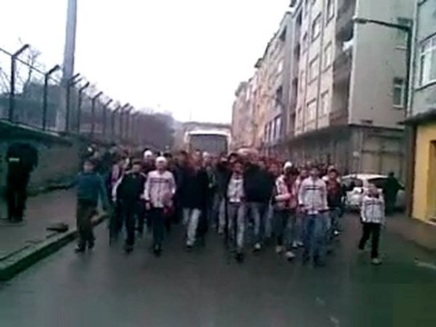 Takımı Karşılama / Hatay maçı - bayrampasalilar.com