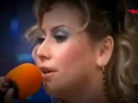 Tuğçe Becerikli - Unutulmuş ne varsa sevgiden geri kalan.HD