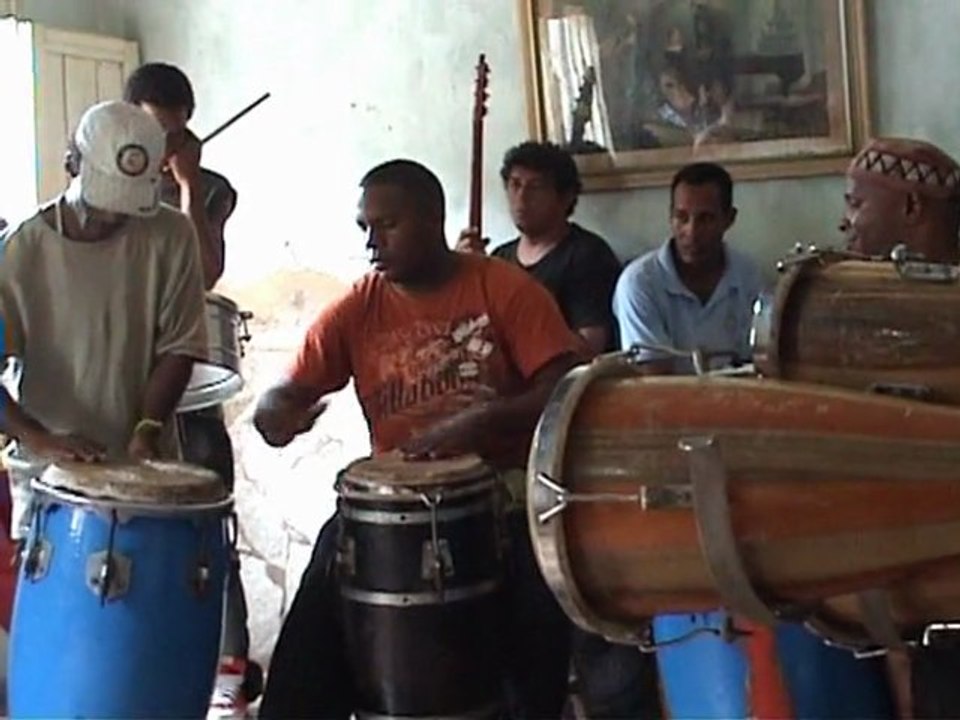 WWW.DANSACUBA.COM ATELIER + COURS DE PERCUSSION AFRO CUBAINE