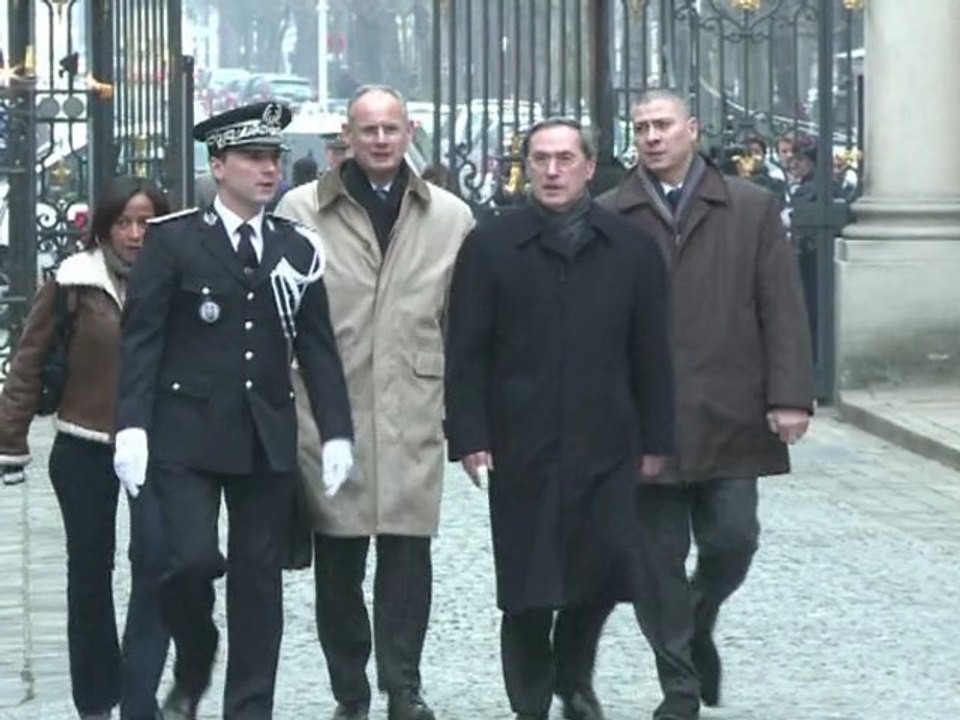 Guéant salue le bilan de son prédécesseur Hortefeux