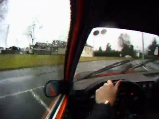 e30 Drift sous la pluie