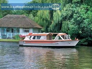 Watch the online video of the Wroxham Boat Hire