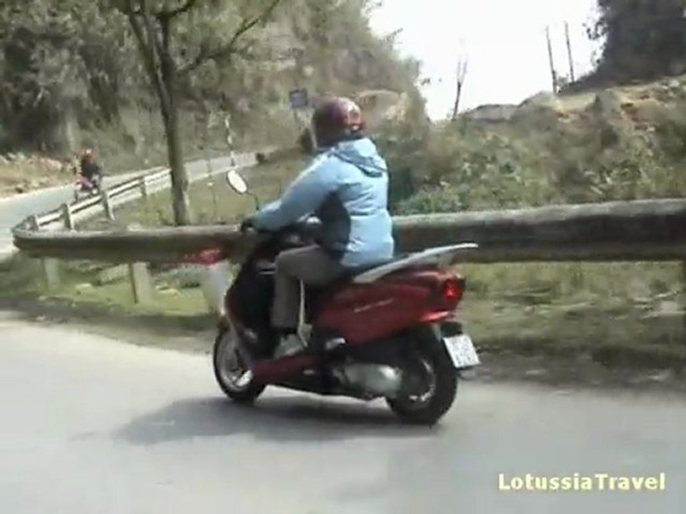 How to travel to Moc Chau by motorcycle