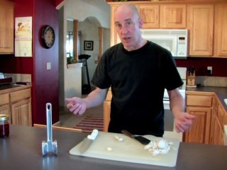 Tuesday's Tips 3-01-11 How to cut onion and garlic
