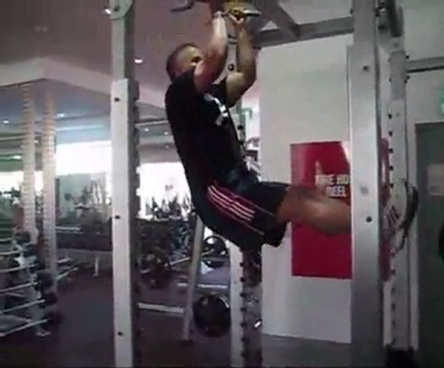 Pike chin-up