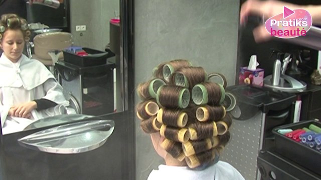 Comment utiliser des rouleaux pour avoir du volume ?