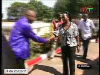 Mme Sassou visite la RN1 tronçon Dolisie - Pointe-Noire