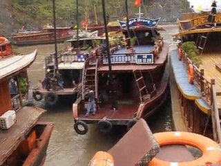 trafic à la baie d'Halong