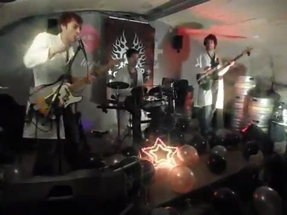 A l'Abris - Garage10 (Live)