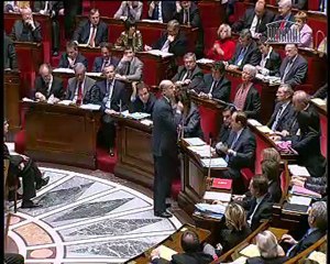 Axel Poniatowski interroge Alain Juppé sur la diplomatie