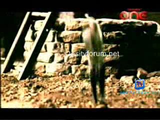 Raat Hone Ko Hai - 1st March 2011 Watch Online Part1
