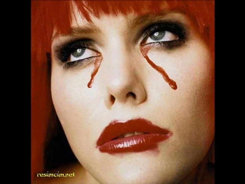 Ahmet Selçuk İlhan Allah Kahretsin