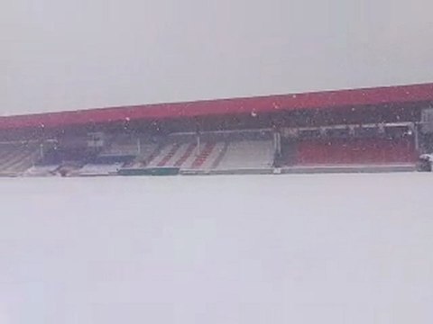 Bolu Atatürk Stadyumu Bembeyaz (09 Mart 2011 Çarşamba)