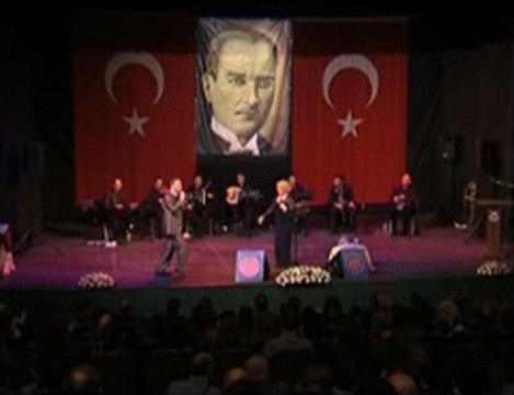 GRUP ŞAHANE YÜRÜ DİLBER YÜRÜ BELKIS ÖZENER