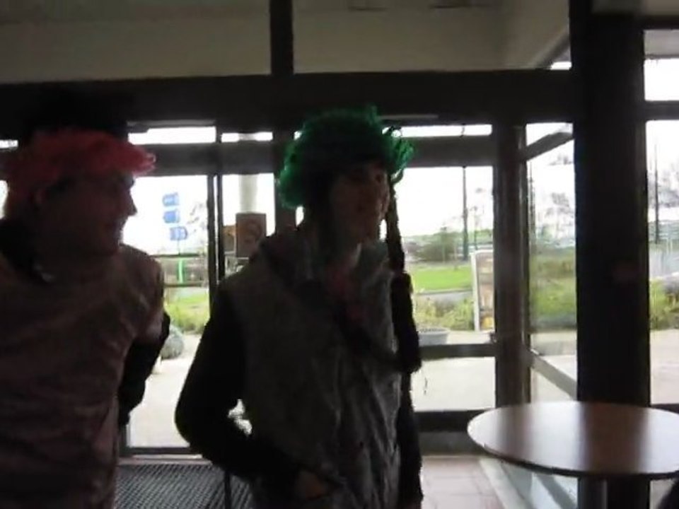 Bizutage Guillaume et Romain