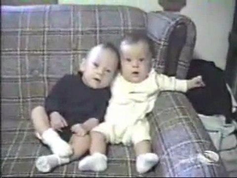 Один икает, другой смеется