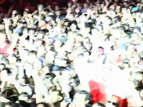 Tiesto vs Diplo - C'Mon (Live At Ultra Music Festival 2010)