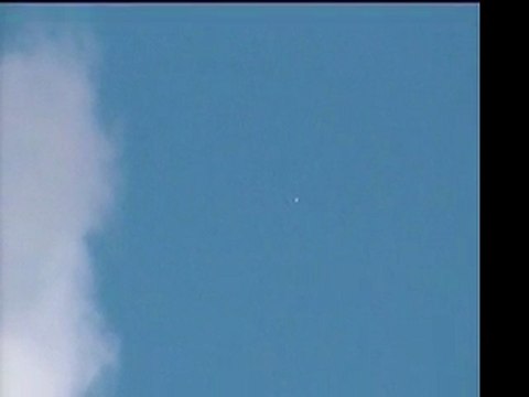 UFO MORPHING DAY TIME FRESNO giving out its own light !!