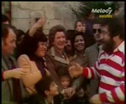 le chanteur CARLOS - LES papiers de Noel- Senor METEO