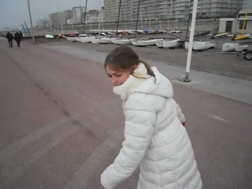 Roller on Digue