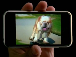 Apple Pub : Spot TV iPhone "Étonnant" (VF - 2007)