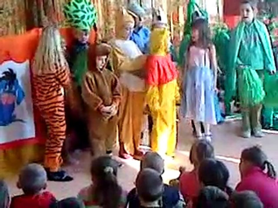 TEATRZYK „STROFKA”-  „URODZINY KUBUSIA PUCHATKA"