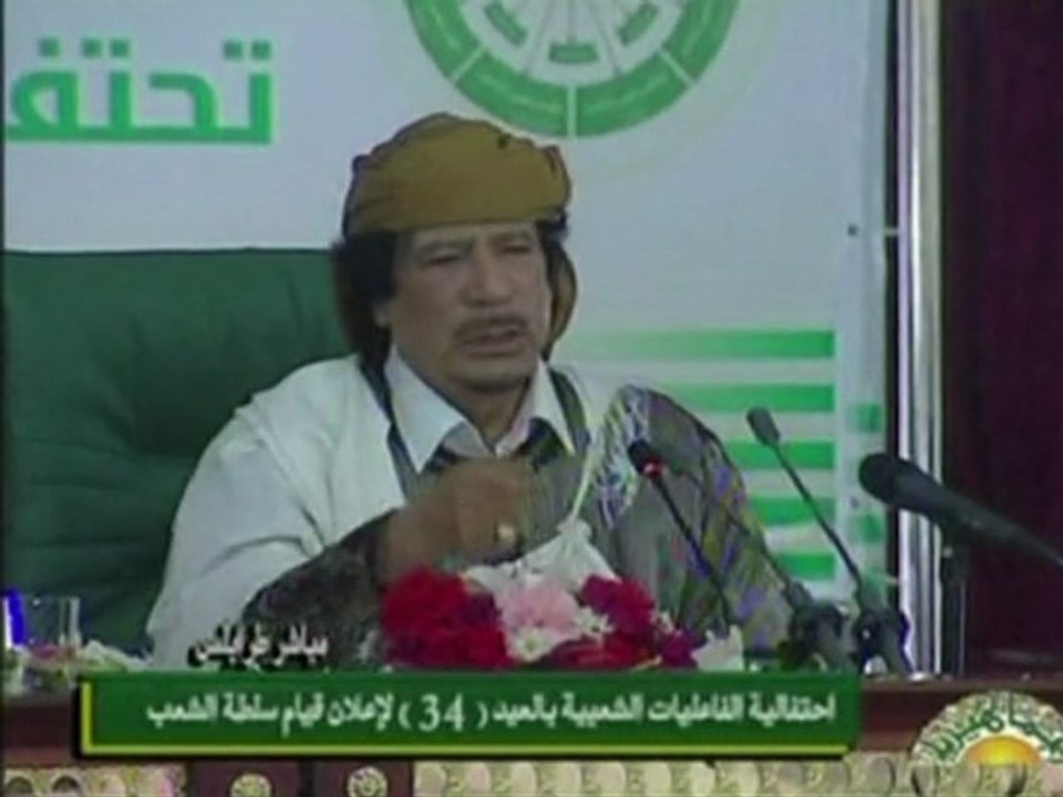 Kadhafi warns of bloodbath if West intervenes